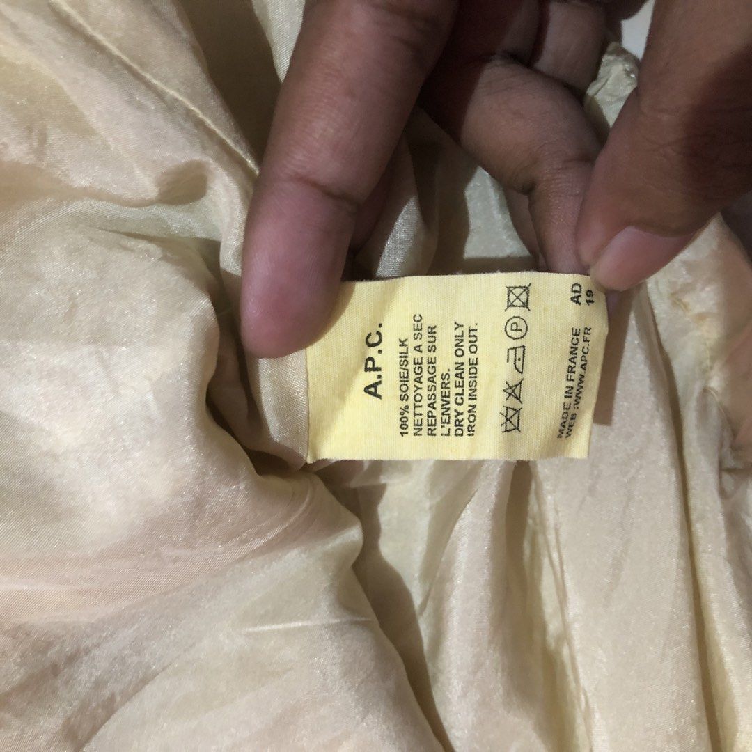 A.P.C blouse (Category: Blouses) located in Manila. Submitted by momosshix2001 (Listing ID 1462289412, Image 3). Description: A.P.C. silk plaid blouse SIZE:SMALL(18/24) No issue Authentic 1000 shipped.