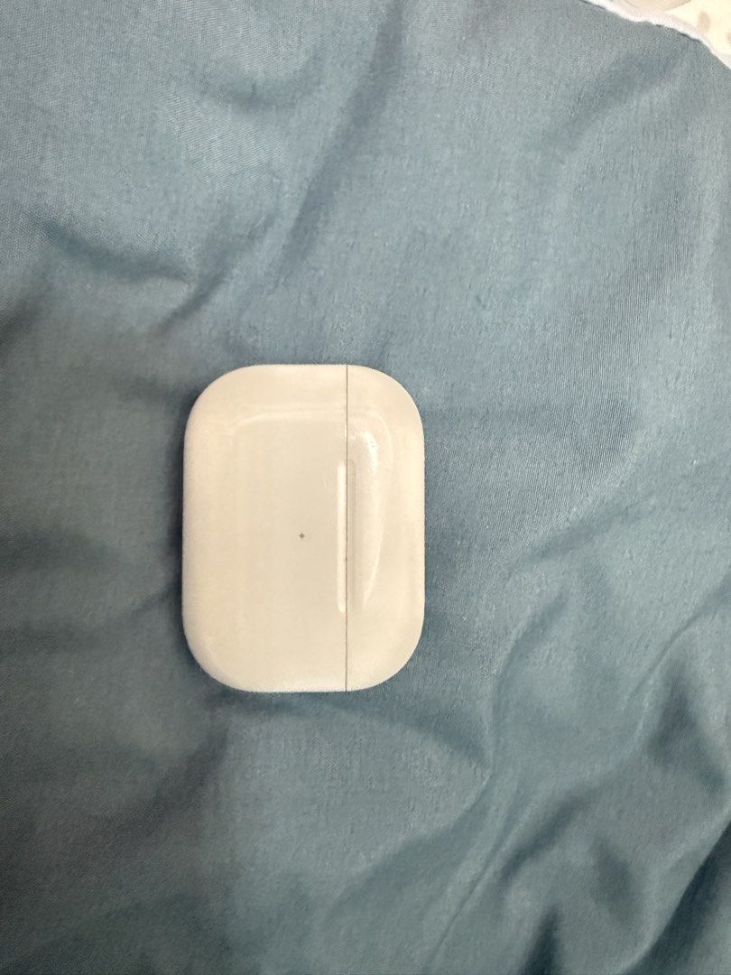 Apple AirPods Pro （分類：耳機）位於 Hong Kong。 由 boldwater_9e42d8 提交（商品編號 1462358376，圖片 1）。簡介： 买了新耳机，旧耳机可正常使用，单耳机。