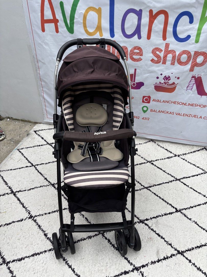 Aprica Luxuna Dual Stroller latest version (Category: Strollers) located in Manila. Submitted by avalanchesonlineshopmainacount (Listing ID 1462326380, Image 1). Description: .