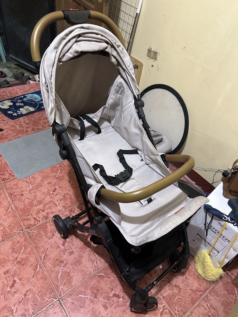 Apruva Keiryo Baby Stroller (Category: Strollers) located in San Pedro. Submitted by jannesb (Listing ID 1462267102, Image 3). Description: keiryo was bought for 5k trek portable was bought for 12k 11k nalang for both di rin masyado nagamit dahil may other strollers na san pedro laguna loc.