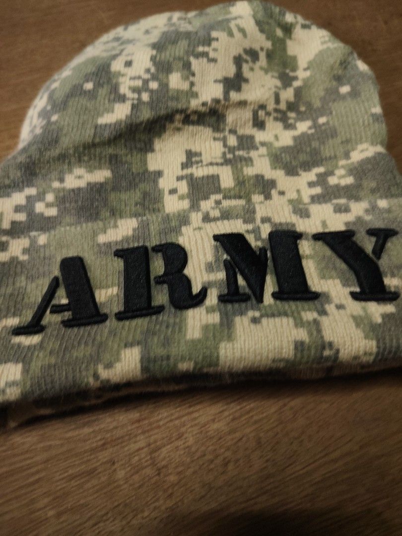 Army beanies (Category: Beanies) located in Santa Cruz. Submitted by mark_grimaldo (Listing ID 1462434276, Image 3). Description: ARMY Camo Beanie Hats ✅P 550+sf ✅Excellent condition LAGUNA Area DM📩📩📩.