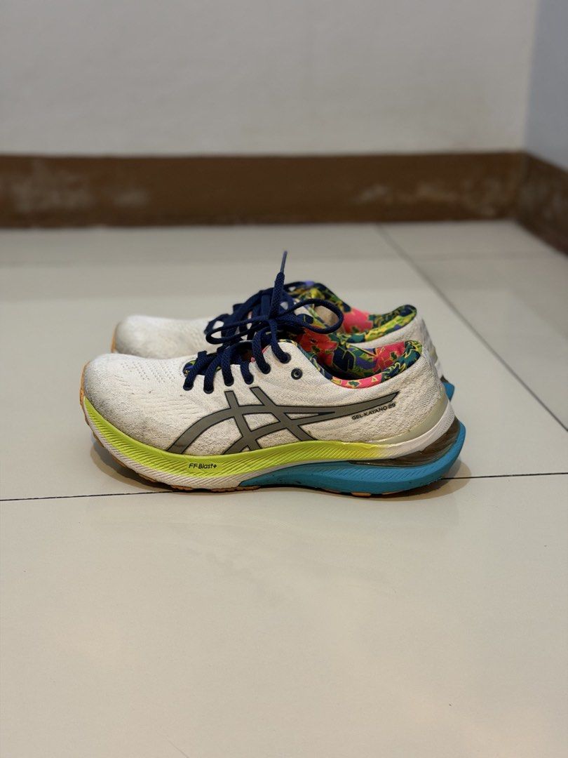 Asics Gel Kayano 29 Lite (Category: Sneakers) located in Pasig City. Submitted by jgbeautique (Listing ID 1462377607, Image 1). Description: RFS: I dont need it anymore Take note of the sole in the last photo has bit of damage but shoes still functional for walking. Original price of Kayanos are around 11k+.