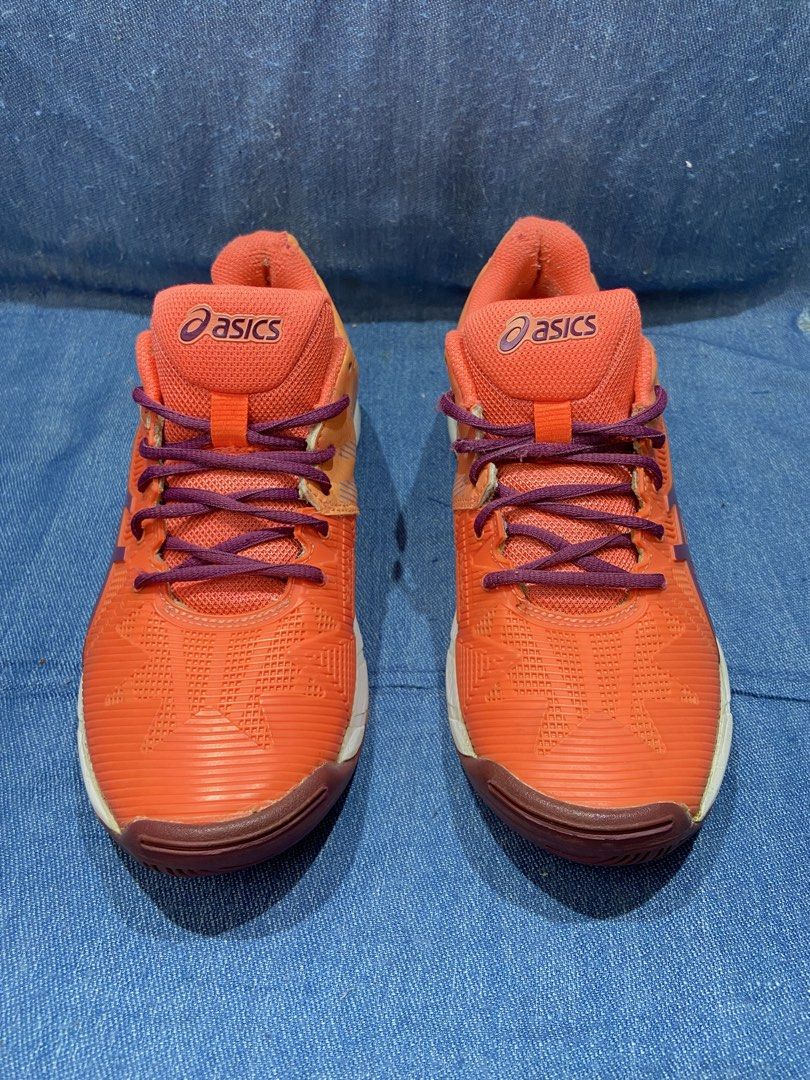 Asics Gel Solution Speed (Category: Sneakers) located in Cebu City. Submitted by jvlz97 (Listing ID 1462269304, Image 3). Description: Very Good Condition No Box Spikey/Squeaky Good for badminton, tennis and Pickleball.