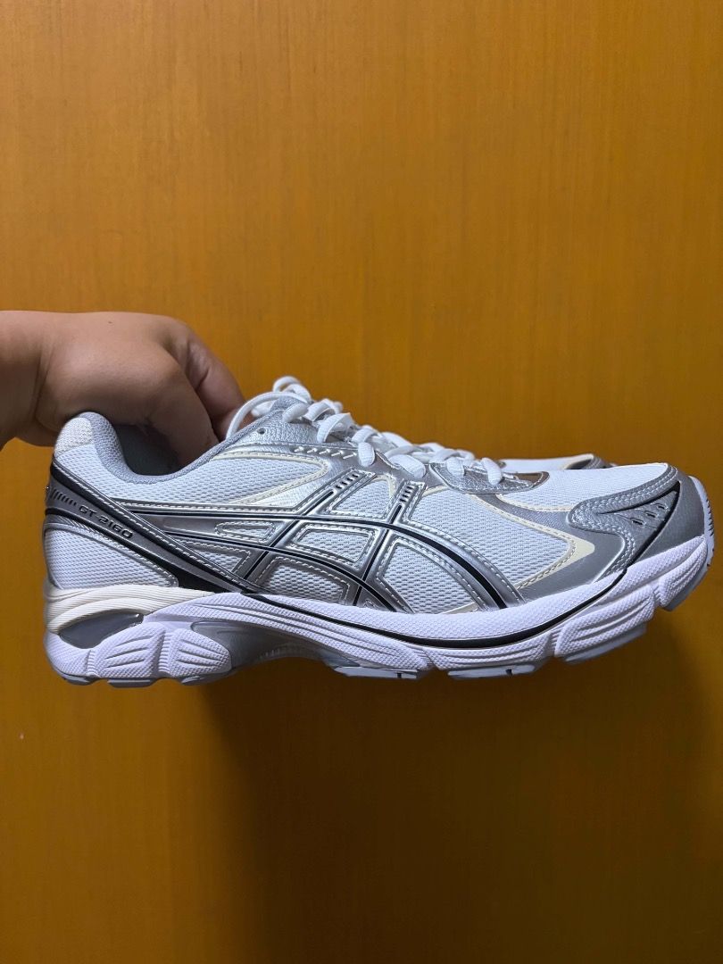 ASICS GT-2160 Running Shoes White Silver (Category: Sneakers) located in Caloocan City. Submitted by brightfox.935d92 (Listing ID 1462408577, Image 2). Description: PTPA For Sale ASICS GT-2160 in White Pure Silver US 9 Pair only - 4000 Php Never used, fitted only bought from JAPAN 📍Pampanga / UBelt Manila meetups 📦 Open for shipping.