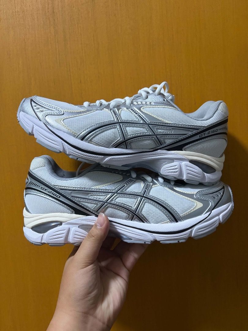 ASICS GT-2160 Running Shoes White Silver (Category: Sneakers) located in Caloocan City. Submitted by brightfox.935d92 (Listing ID 1462408577, Image 1). Description: PTPA For Sale ASICS GT-2160 in White Pure Silver US 9 Pair only - 4000 Php Never used, fitted only bought from JAPAN 📍Pampanga / UBelt Manila meetups 📦 Open for shipping.