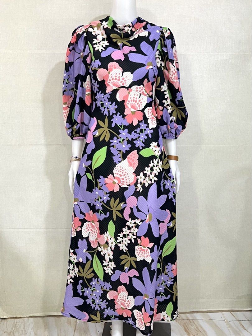 Asos Muticolor Long Dress (Category: Dresses) located in Cebu City. Submitted by kei.flmn (Listing ID 1462262610, Image 2). Description: 📌PLEASE READ BEFORE MAKING AN OFFER Excellent Condition (No issues) Size:Fits Xtra Small (XS) - [x] Flat Lay Measurements (in inches): - [x] Bust: 34-36” | Waist: 28” - [x] Length Reference: Mannequin Height : 5’4” (First-come, first-served basis) Due to an increased number of joy reservers and fake buyers, off