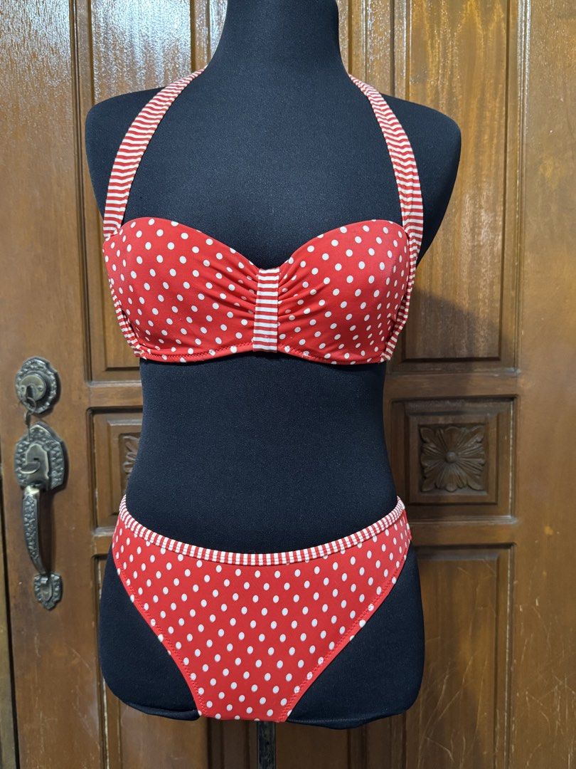 ASOS Swim Red White Polka Dot Bikini Set (Category: Bikinis & Swimsuits) located in Manila. Submitted by prelovedshopmnl (Listing ID 1462287641, Image 1). Description: - ASOS Swim red and white polka dot bikini - Halter neck top with clasp back - Matching bikini bottoms - Made in Turkey - Size: UK 10 / EU 38 / US 6 - Ideal for beach or pool days.