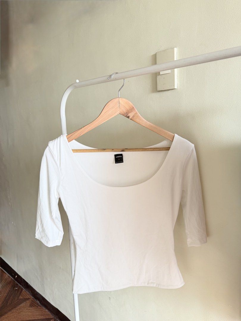 Assorted Basic Cropped Tops (Category: Others Tops) located in Manila. Submitted by hirayawrites (Listing ID 1462400556, Image 2). Description: PAUBOS SALE TOP! 🛍️🎀.