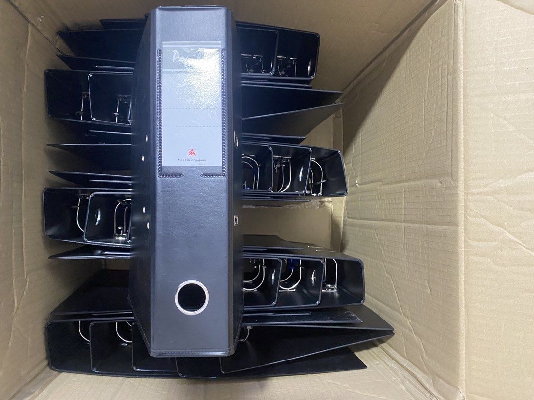 Assorted Ring Binders (Category: Stationery & School Supplies) located in Singapore. Submitted by nicestockroom (Listing ID 1462328939, Image 2). Description: various arch ring files available amd pockets. letting go each at $1 regardless of size. brand new pocket each at $0.20..