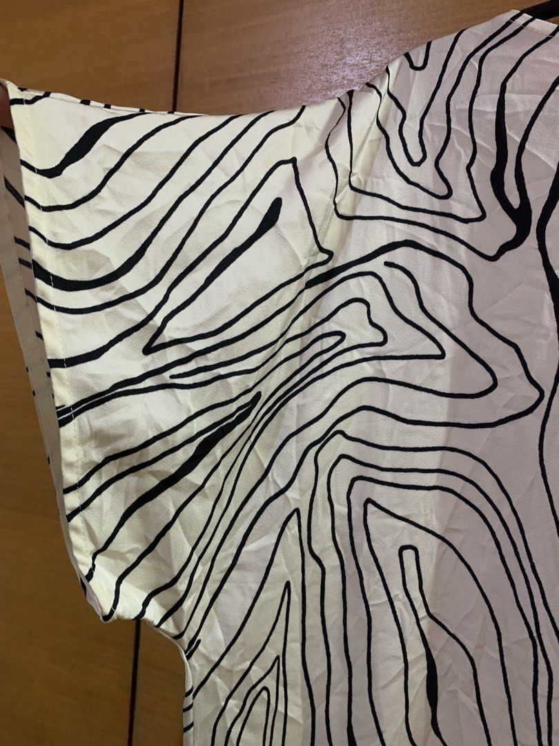 Assuymetrical hem Long dress (Category: Dresses) located in Malabon City. Submitted by Cn_apparel (Listing ID 1462313713, Image 2). Description: .