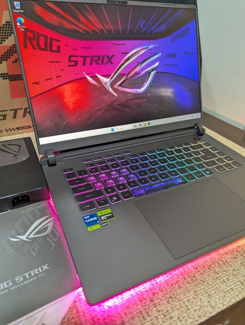 ASUS ROG Strix G16 i7-14650HX RTX 5060 (Category: Laptops & Notebooks) located in Angeles City. Submitted by pasabuyfromus (Listing ID 1462306808, Image 3). Description: Mall SRP 130-50k PM Agad Wasari/Makinis 👀 Fresh Catch para kang bumili ng bago 😎 Pre-owned laptop and charger complete with box and manuals. Almost brand new 96.5% Battery Health. Asus ROG Strix G16 2025 model 16inch FHD+ 16:10 165Hz/3ms Intel i7-14650HX / RTX5060 🔥 16GB RAM D
