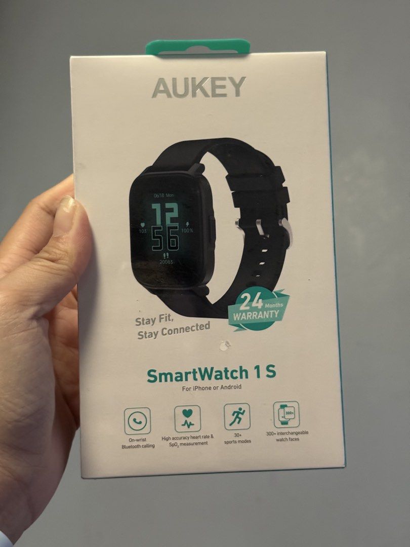 Aukey SmartWatch 1 S (Category: Wearables & Smart Watches) located in San Juan City. Submitted by yssayu_ (Listing ID 1462297316, Image 1). Description: RFS: Still satisfied with using my current smart band, upgrade to smart watch not needed for me *Item on hand, unopened *Price negotiable, does not include del fee.