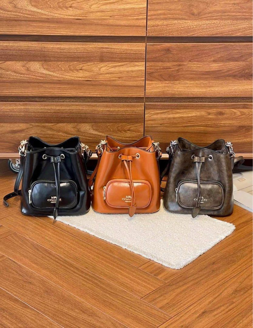 🇺🇸AUTHENTIC COACH BAG🇺🇸 (Category: Cross-body Bags) located in Manila. Submitted by rmcs.luxwatches (Listing ID 1462385439, Image 1). Description: .