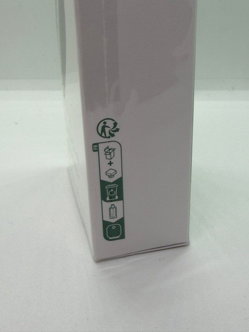 Authentic Elizabeth Arden Green Tea (Category: Fragrance & Deodorants) located in Mandaluyong City. Submitted by elle_scent (Listing ID 1462438992, Image 3). Description: LAST PRICE POSTED Authentic Guaranteed Actual photos are posted please check details 100ml EDT Sealed Location Mandaluyong Lalamove Grab Manila Area JRS only for provincial area Mode of payment Gcash or BDO.