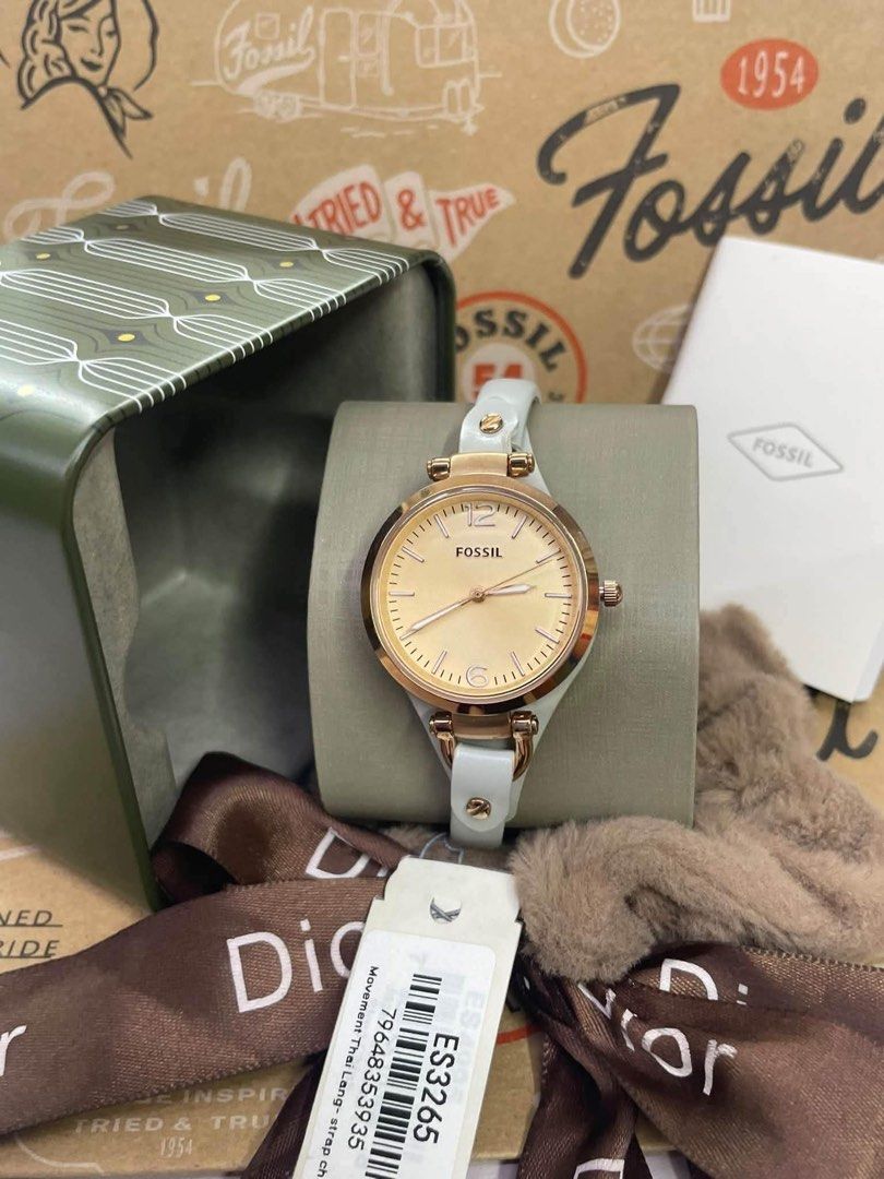 🇺🇸AUTHENTIC FOSSIL WATCH🇺🇸 (Category: Women's Watches) located in Manila. Submitted by rmcs.luxwatches (Listing ID 1462384992, Image 1). Description: .