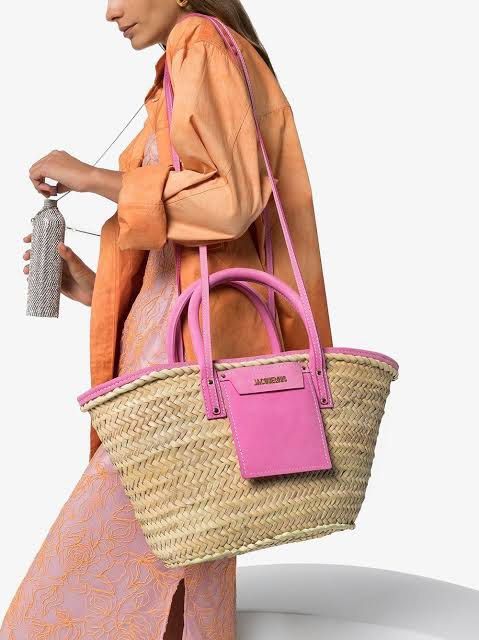 Authentic Jacquemus Le Panier Soleil Straw Bag Pink (Category: Luxury Bags & Wallets) located in Manila. Submitted by serendipitymanila (Listing ID 1456567972, Image 1). Description: - Authentic Jacquemus straw bag - Natural straw material - Chic pink leather trim and handles - Signature Jacquemus logo patch in pink leather - Ideal size for summer essentials - Versatile for beach days or daily wear.