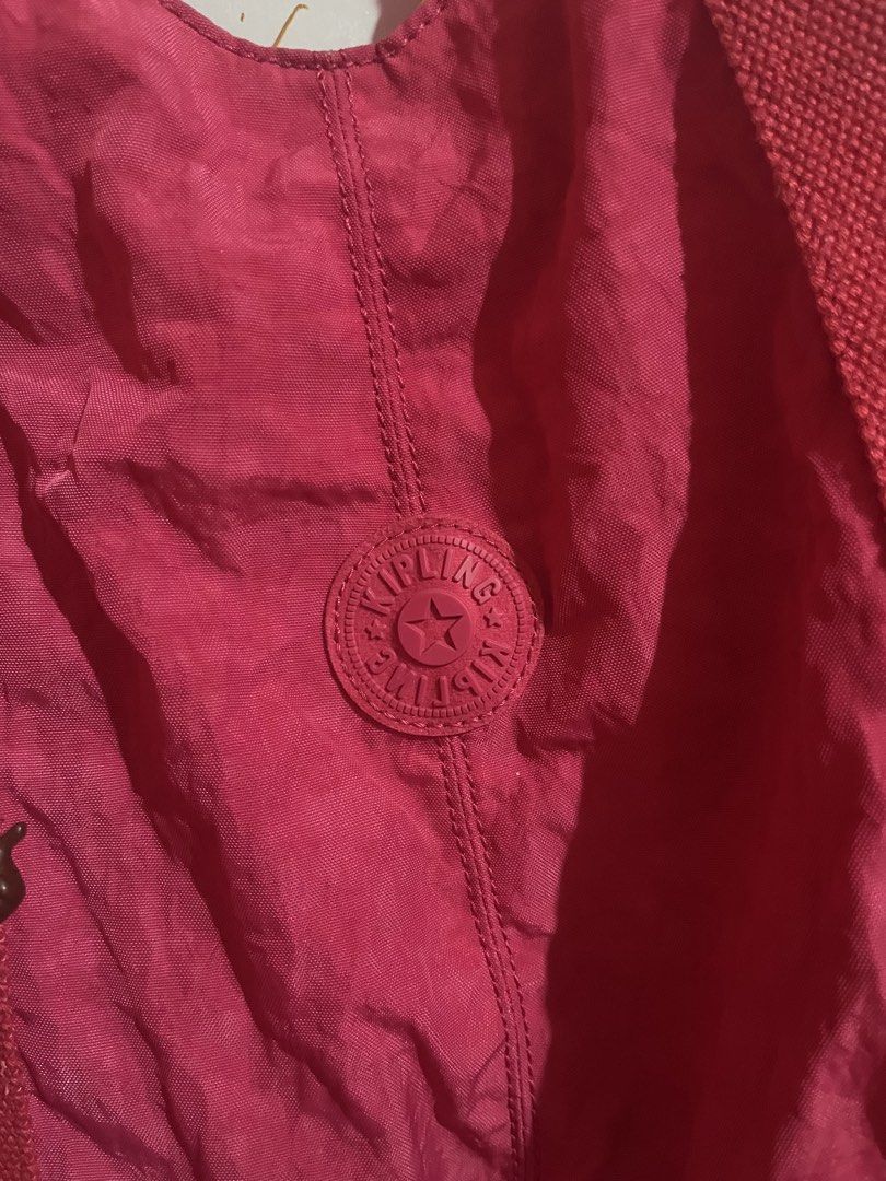 Authentic Kipling Pink Nylon Shoulder / Tote Bag with Monkey Keychain⁠ (Category: Shoulder Bags) located in Jordan. Submitted by ktinaaa.29 (Listing ID 1462386173, Image 3). Description: .