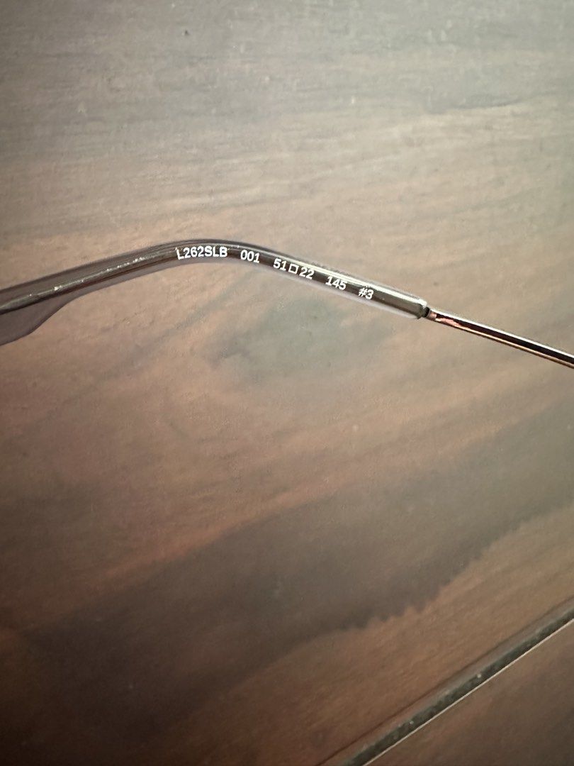 Authentic Lacoste Sunglasses (Category: Sunglasses & Eyewear) located in Quezon City. Submitted by nej_20 (Listing ID 1462299960, Image 3). Description: Original Sunglasses 💯 Brandnew 💯 Fixed Price ‼️ It comes in a ziplock bag with a leaflet included. What you see is what you get. 📍 Quezon City.