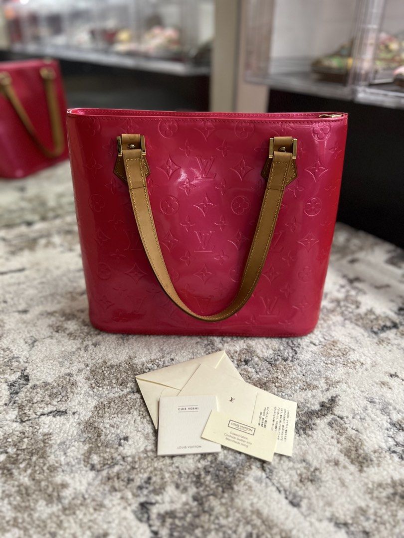 AUTHENTIC LOUIS VUITTON HOUSTON MONOGRAM VERNIS | PINK (Category: Luxury Bags & Wallets) located in Cavite. Submitted by charmscloset888 (Listing ID 1462289541, Image 1). Description: LOUIS VUITTON HOUSTON MONOGRAM VERNIS | PINK ₱16,500 Gorgeous vintage Louis Vuitton Houston in Monogram Vernis, featuring a beautiful glossy pink/fuchsia patent finish with embossed LV Monogram. A classic discontinued LV style that is spacious enough for everyday es
