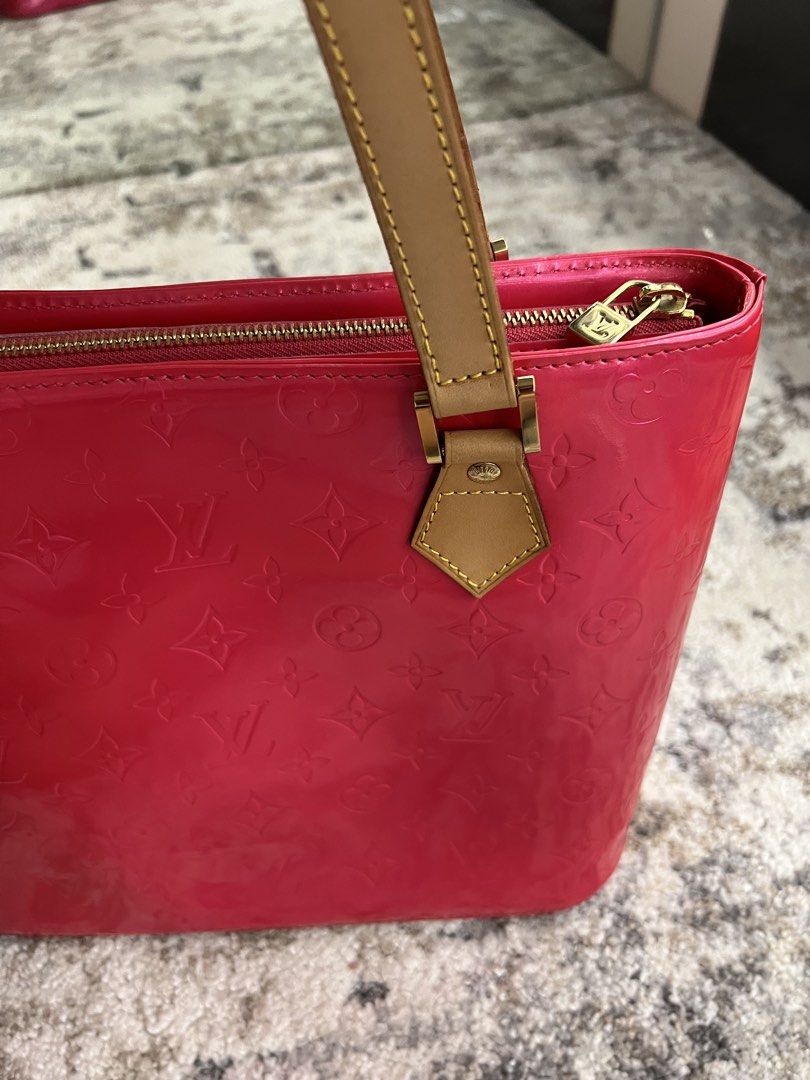 AUTHENTIC LOUIS VUITTON HOUSTON MONOGRAM VERNIS | PINK (Category: Luxury Bags & Wallets) located in Cavite. Submitted by charmscloset888 (Listing ID 1462289541, Image 3). Description: LOUIS VUITTON HOUSTON MONOGRAM VERNIS | PINK ₱16,500 Gorgeous vintage Louis Vuitton Houston in Monogram Vernis, featuring a beautiful glossy pink/fuchsia patent finish with embossed LV Monogram. A classic discontinued LV style that is spacious enough for everyday es