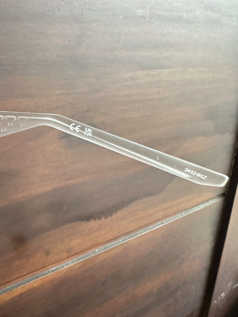 Authentic Nike Sunglasses (Category: Sunglasses & Eyewear) located in Quezon City. Submitted by nej_20 (Listing ID 1462304194, Image 3). Description: Original Sunglasses 💯 Brandnew 💯 Fixed Price ‼️ It comes in a ziplock bag with a leaflet included. What you see is what you get. 📍 Quezon City.