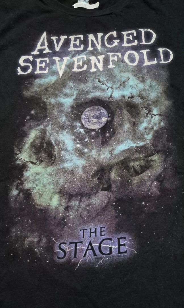 Avenge SevenFold Shirt (Category: Activewear) located in Noveleta. Submitted by nep21 (Listing ID 1462263351, Image 3). Description: Avenge Sevenfold Shirt Size XXL Very good condition. 1 pinhole 1,000 pesos shipped J&T Noveleta,Cavite locarion.