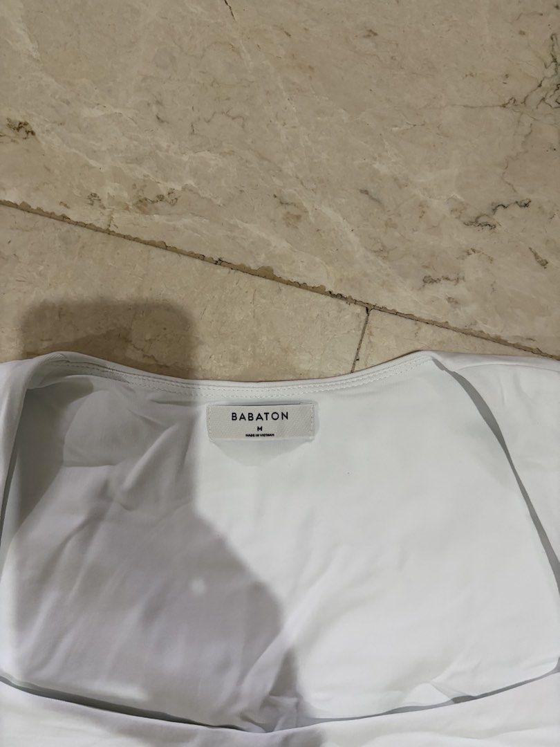 Babaton White Square-Neck Bodysuit (Category: Others Tops) located in Bacoor. Submitted by gailscollections (Listing ID 1461807113, Image 2). Description: .