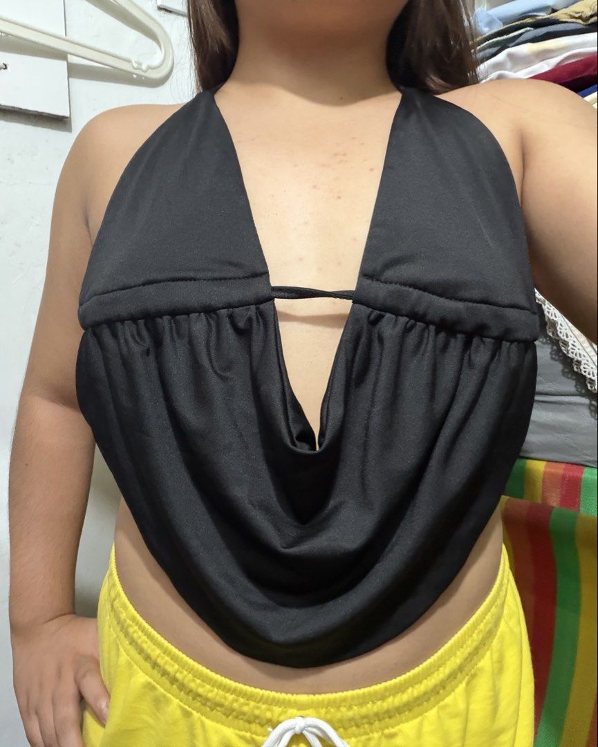 Backless Party Black Top (Category: Sleeveless) located in Quezon City. Submitted by berrystrawng (Listing ID 1462370536, Image 2). Description: not used size: small to medium rfs: too revealing.