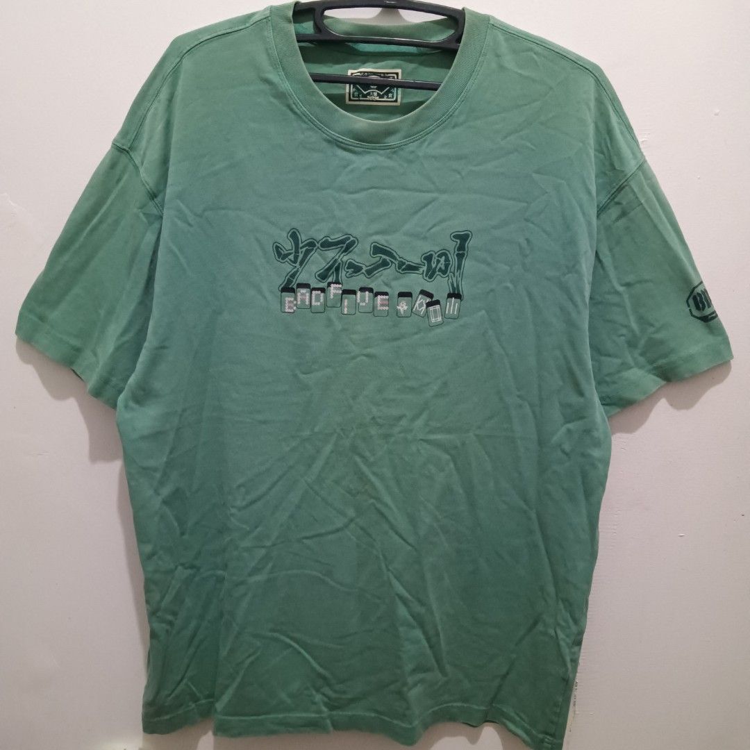 BADFIVE Green Shirt (Category: Tshirts & Polo Shirts ) located in Caloocan City. Submitted by jaychingsss (Listing ID 1462362940, Image 2). Description: BadFive Green Shirt - 50 23x30 Complete Tags Color Rate: 9/10 Heavy Cotton NEED WASH.