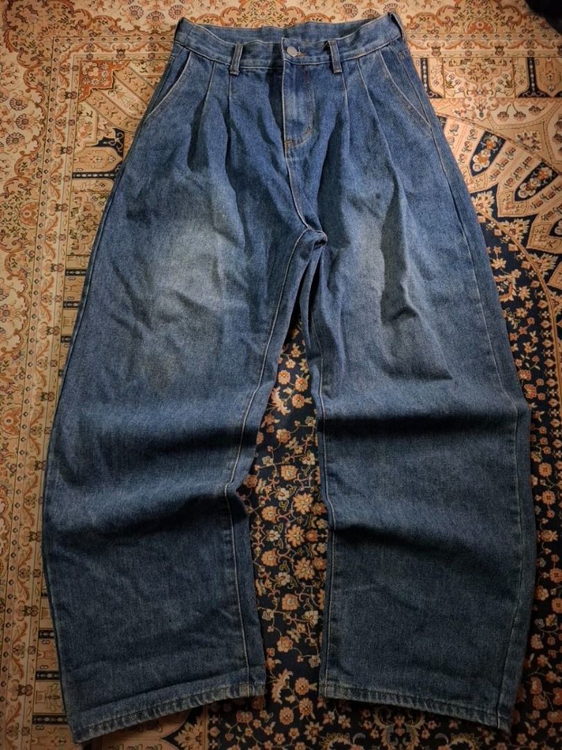 Baggy Wide Leg Denim Jeans (Category: Jeans) located in Cagayan de Oro. Submitted by prudentials.ph (Listing ID 1462266933, Image 2). Description: BLUE BAGGY DENIM JEANS Size: 30 lenght: 43 thigh: 13 leg opening: 10 (M) mine 250+SF model's height: 5'7 model's size: 30 DM @prudentials.ph on Instagram for more inquiries!.