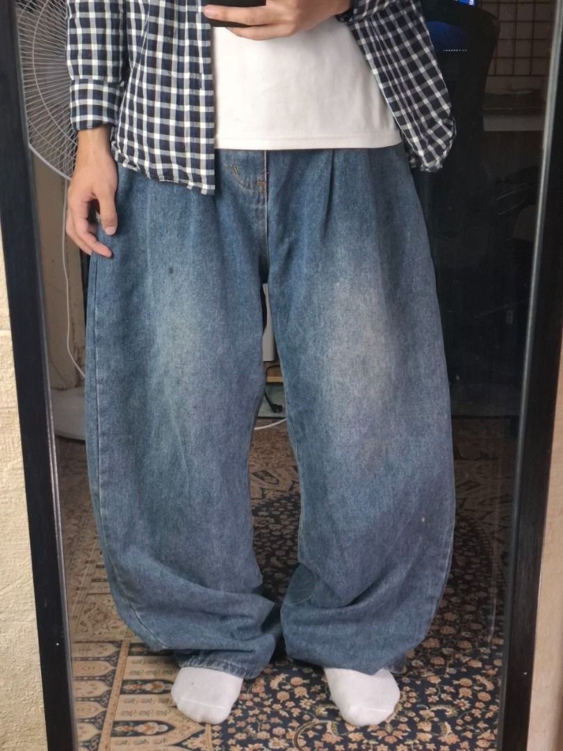 Baggy Wide Leg Denim Jeans (Category: Jeans) located in Cagayan de Oro. Submitted by prudentials.ph (Listing ID 1462266933, Image 1). Description: BLUE BAGGY DENIM JEANS Size: 30 lenght: 43 thigh: 13 leg opening: 10 (M) mine 250+SF model's height: 5'7 model's size: 30 DM @prudentials.ph on Instagram for more inquiries!.