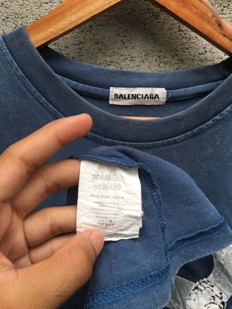 Balenciaga (Category: Activewear) located in Calapan. Submitted by thrift_ni_forts (Listing ID 1462276831, Image 3). Description: 26 Width 32 Length Excellent Condition 10/10 Color Rate Minimal damage on print check details on post.