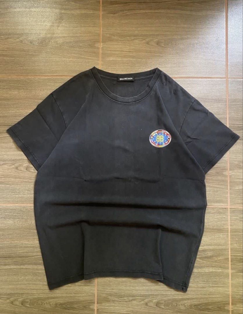 Balenciaga Multiple Flag BB Shirt (Category: Tshirts & Polo Shirts ) located in Masbate. Submitted by abcclothingdepartment (Listing ID 1462343963, Image 2). Description: Good condition Need wash and very minimal crack on print ( unnoticeable) 21x27 800 negotiable.