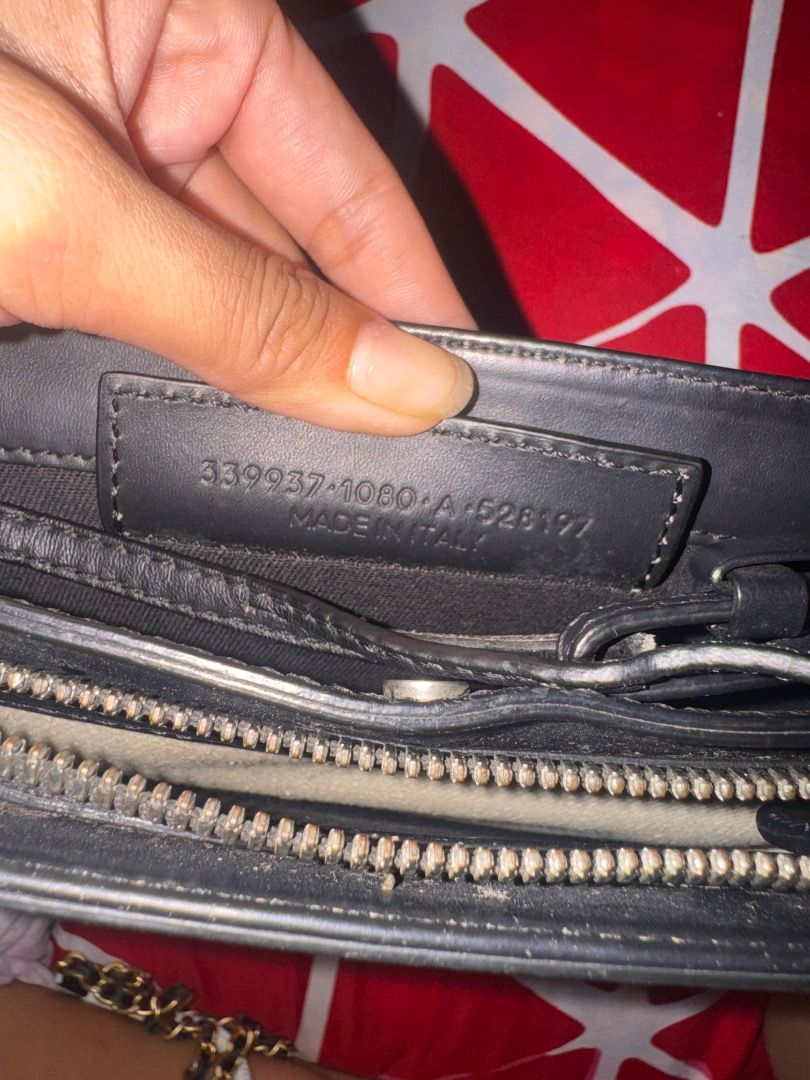 Balenciaga vintage (Category: Luxury Bags & Wallets) located in Claveria. Submitted by luxurybags.67 (Listing ID 1462335413, Image 2). Description: Bb underzip Coded Free sf.