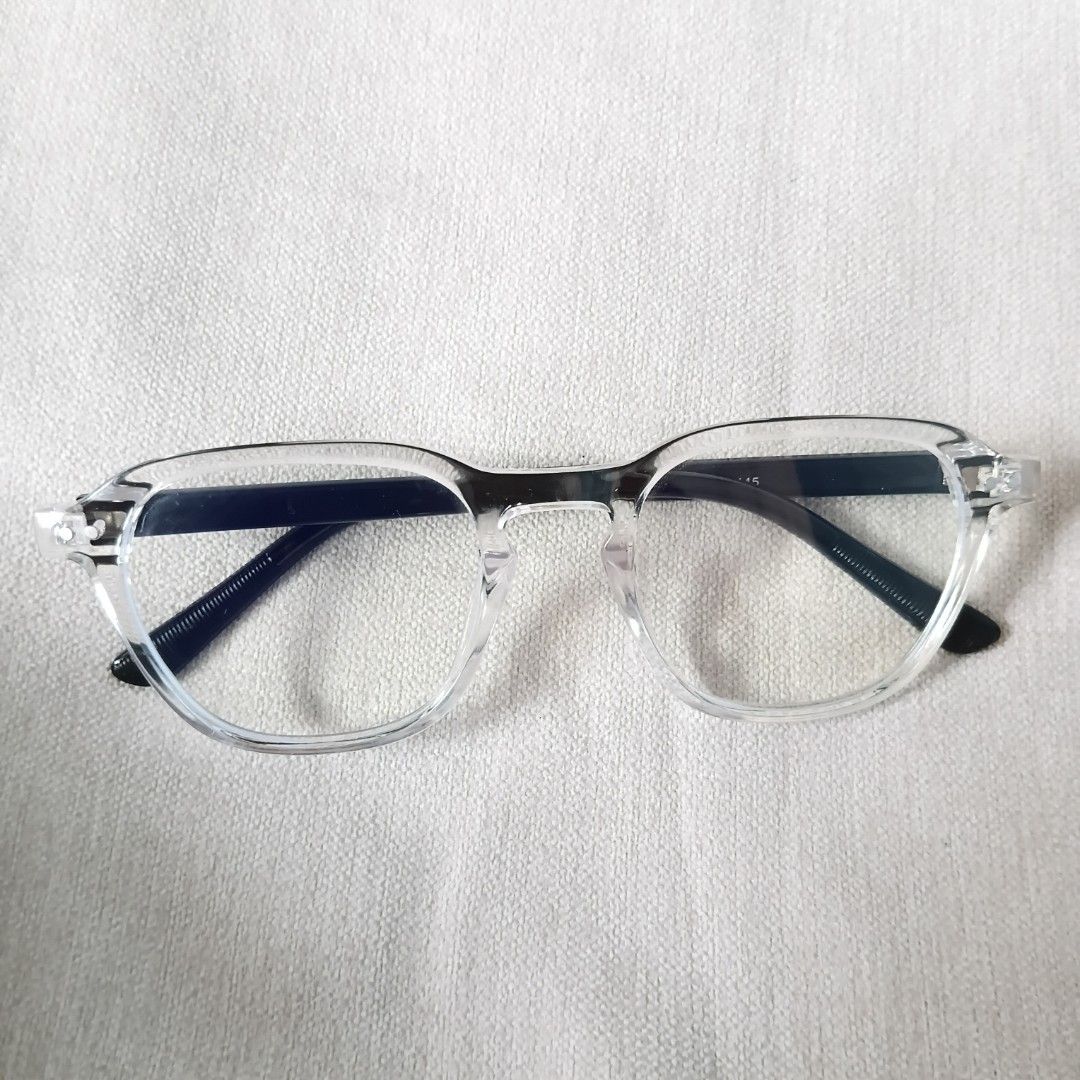 Baobab Anti Rad Clear Glasses (Category: Sunglasses & Eyewear) located in Angeles City. Submitted by itsandspreloved (Listing ID 1462282085, Image 2). Description: di man nasuot nastock lang.