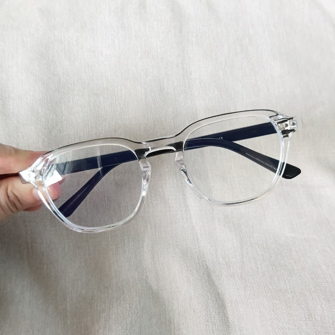 Baobab Anti Rad Clear Glasses (Category: Sunglasses & Eyewear) located in Angeles City. Submitted by itsandspreloved (Listing ID 1462282085, Image 1). Description: di man nasuot nastock lang.