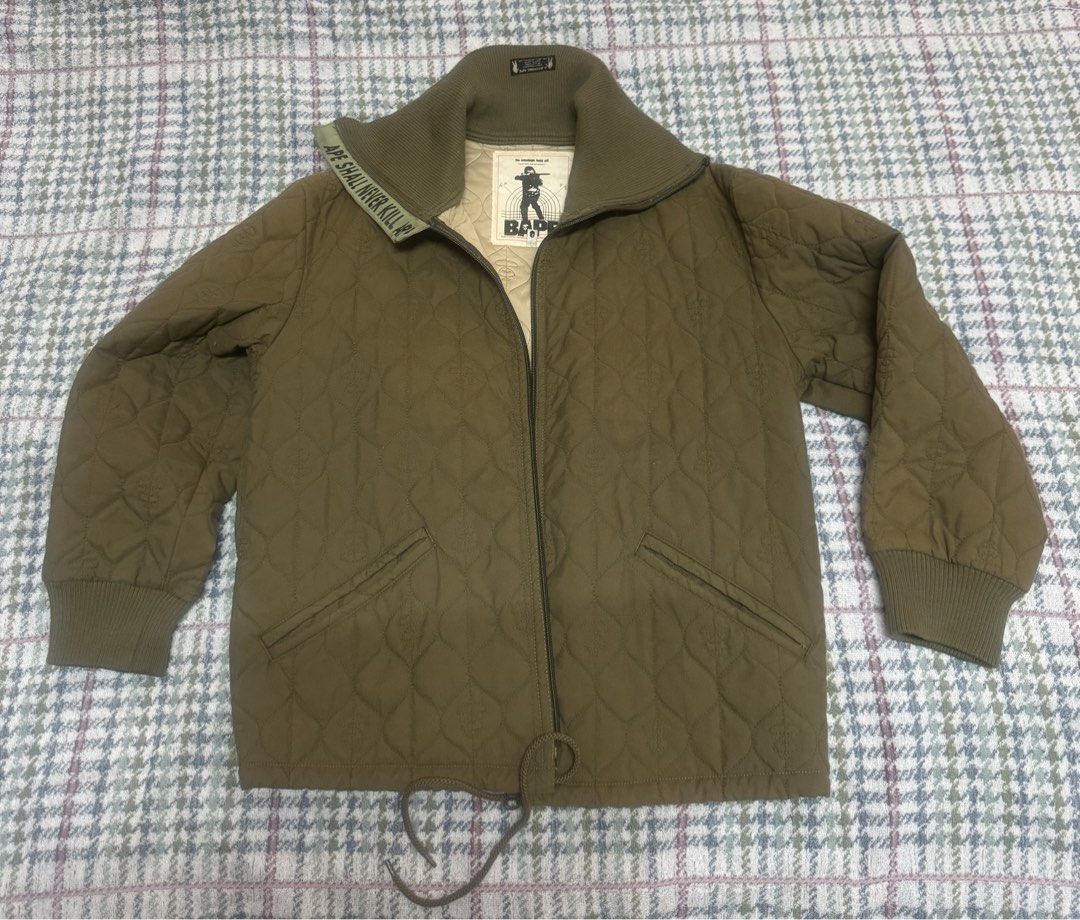 Bape Jacket (Category: Coats, Jackets and Outerwear) located in Bukit Mertajam. Submitted by edagnihlaba (Listing ID 1462394957, Image 1). Description: Clear wardrobe Offer up Rare quilted bape jacket Made in Japan Size M Condition 9/10 Recommended size S/M Ukuran to be updated Nego till let go.