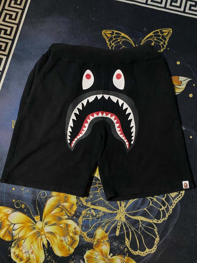 BAPE Shark Shorts (Category: Shorts) located in Quezon City. Submitted by jcrafty.co (Listing ID 1462402327, Image 1). Description: BAPE SHARK SHORT 32X21 GOOD CONDITION 📥 NOVALICHES QC AREA .