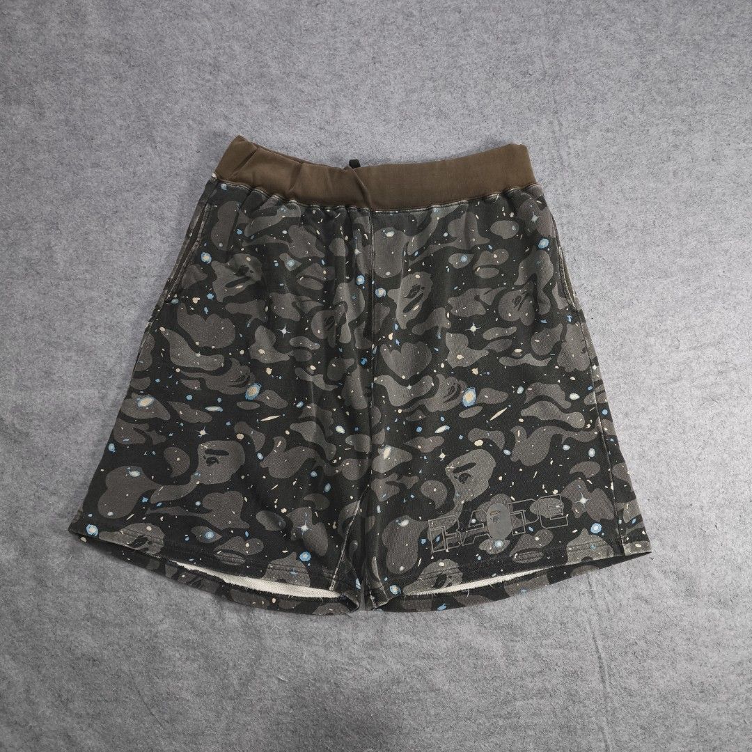 Bape Space Camouflage Sweat Shorts (Category: Activewear) located in Manila. Submitted by shykes_26 (Listing ID 1462343356, Image 2). Description: Dimensions: Waist - 36-40 Length - 22 Leg open - 15.5 Issues: Sign of use.