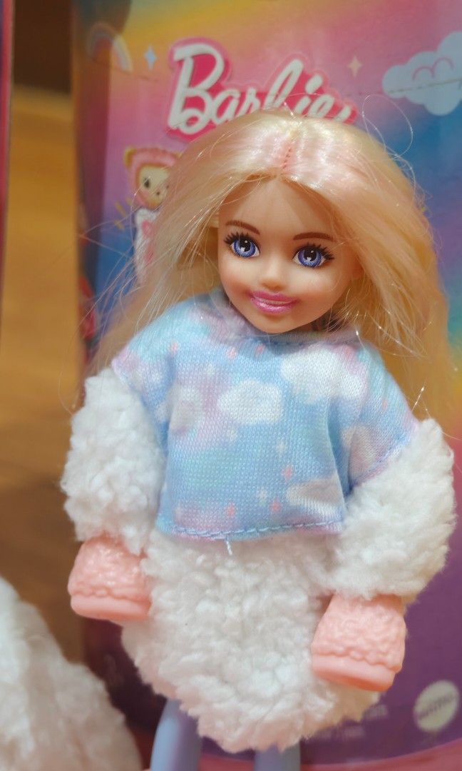 Barbie reveal set (Category: Kids Toys) located in Pasay City. Submitted by kawaii_gurashi (Listing ID 1462390179, Image 3). Description: as is. BAWAL PO SA MASELAN will send detailed photos before shipout.