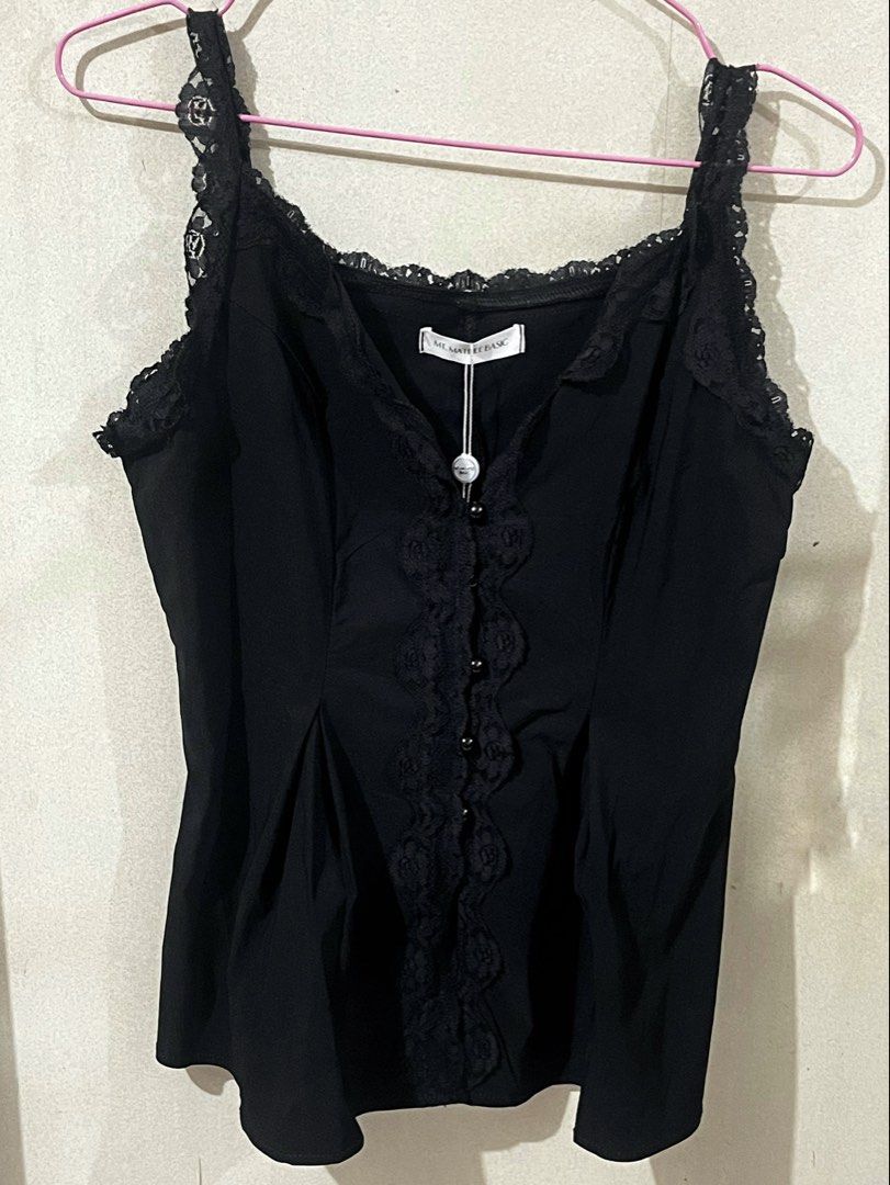 Basic Black Lace Trim Camisole Top (Category: Sleeveless) located in Valenzuela. Submitted by mrythings (Listing ID 1459504794, Image 1). Description: - Brand: MT. MATINEE BASIC (BKK Pasabuy) - Measurements: Bust 28"-36", Length 22" - RFS: not my size. (Best fit small-medium)😅 .