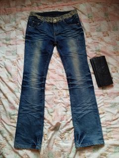 (Category: ) located in . Submitted by thrift_with_anjel (Listing ID 1462422457, Image 1). Description: .