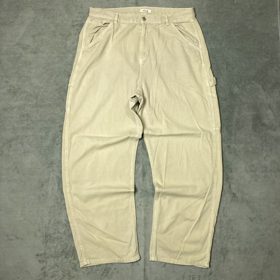 Beige Carpenter Pants (Category: Jeans) located in Imus. Submitted by lsthriftsaig (Listing ID 1462322281, Image 3). Description: Beige Carpenter Pants Waist: 36 Length: 44 Hem: 9.5 Issue(s): None Condition: 10/10.