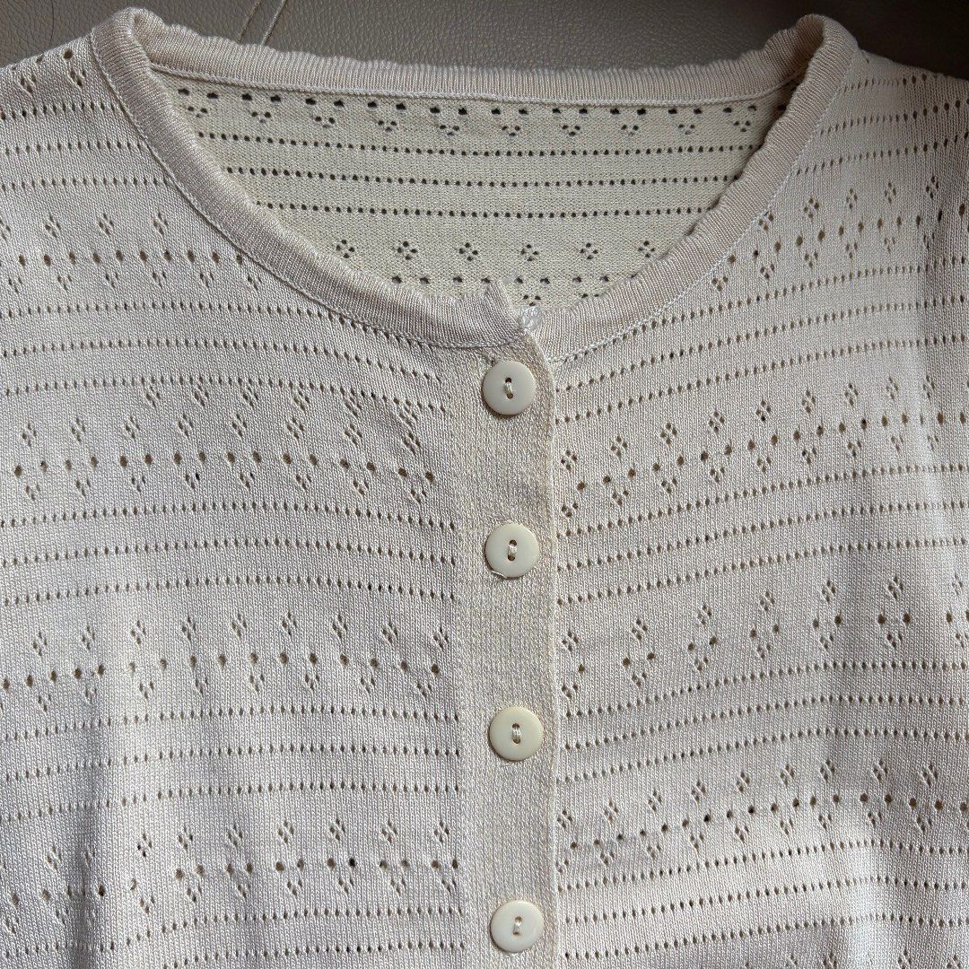 beige dainty knit button top (Category: Blouses) located in Cagayan de Oro. Submitted by liannadeclutters (Listing ID 1462291626, Image 3). Description: 📍Cagayan de Oro City • fits size XS-M • slightly cropped • MOP: gcash • MOD: nationwide shipping via j&t express / delivery via maxim (within CDO) ☆ payment first through gcash ☆ shipping fee shouldered by the buyer ☆ shipping via j&t express from cagayan de oro.
