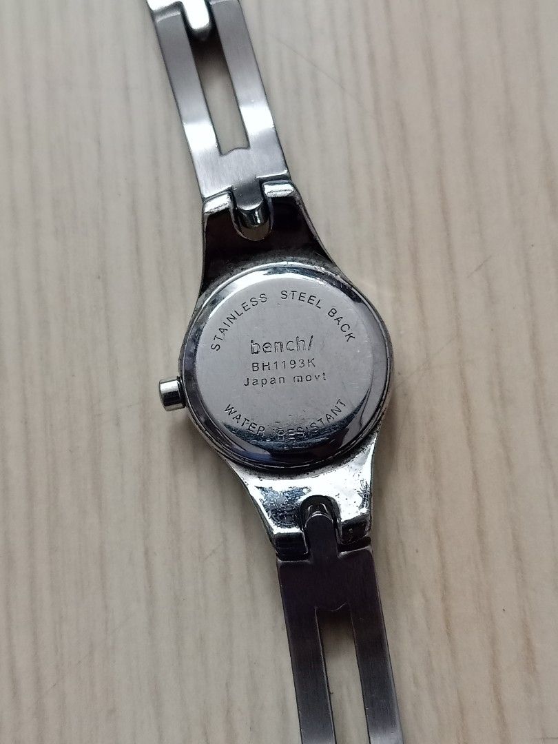 Bench (Category: Women's Watches) located in Las Pinas. Submitted by quick_deals_great_finds2 (Listing ID 1462318599, Image 3). Description: Original good working condition Quartz 25 mm fits wrist 6. 5 inches.