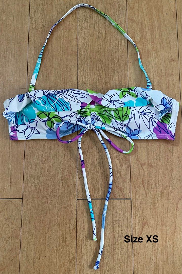 B1T1 bikini tops, size XS-S (Category: Bikinis & Swimsuits) located in Quezon City. Submitted by khaligurl (Listing ID 1462321527, Image 3). Description: More items on SALE‼️Check my listings. Condition: Like New Condition • ₱150 Buy1 Take1 • ₱100 each • Assorted bikini tops, with pad slots, XS-S • Comfortable & flattering fit • Sat in closet for a while. Creases and wrinkles are expected. • Cut/removed/missing tags for storage reasons. AS-IS bas