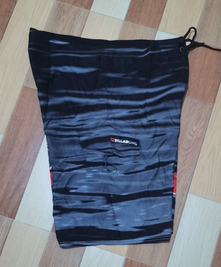 Billabong (Category: Shorts) located in Camalig. Submitted by eldernace276984 (Listing ID 1462438694, Image 3). Description: For sale 5k aspack size 32 33 and 36 yung may green.