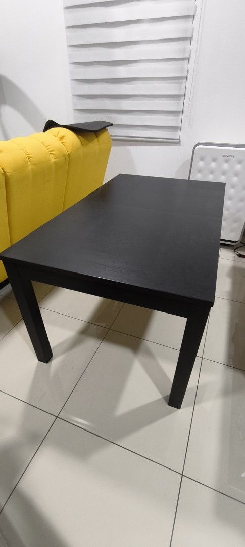 Black Extendable Dining Table (Category: Tables & Sets) located in Kuala Lumpur. Submitted by gentlewhale_f5b0fd (Listing ID 1462354763, Image 1). Description: IKEA BJURSTA Extendable Dining Table (Meja Makan) – Good Condition Meja makan IKEA BJURSTA (boleh dipanjangkan/extendable) untuk dijual sebab nak clear space. Condition mantap, mechanism sliding berjalan lancar. Ada tempat simpan panel extra kat bawah meja so jimat ruang. • Harga: RM 480 (