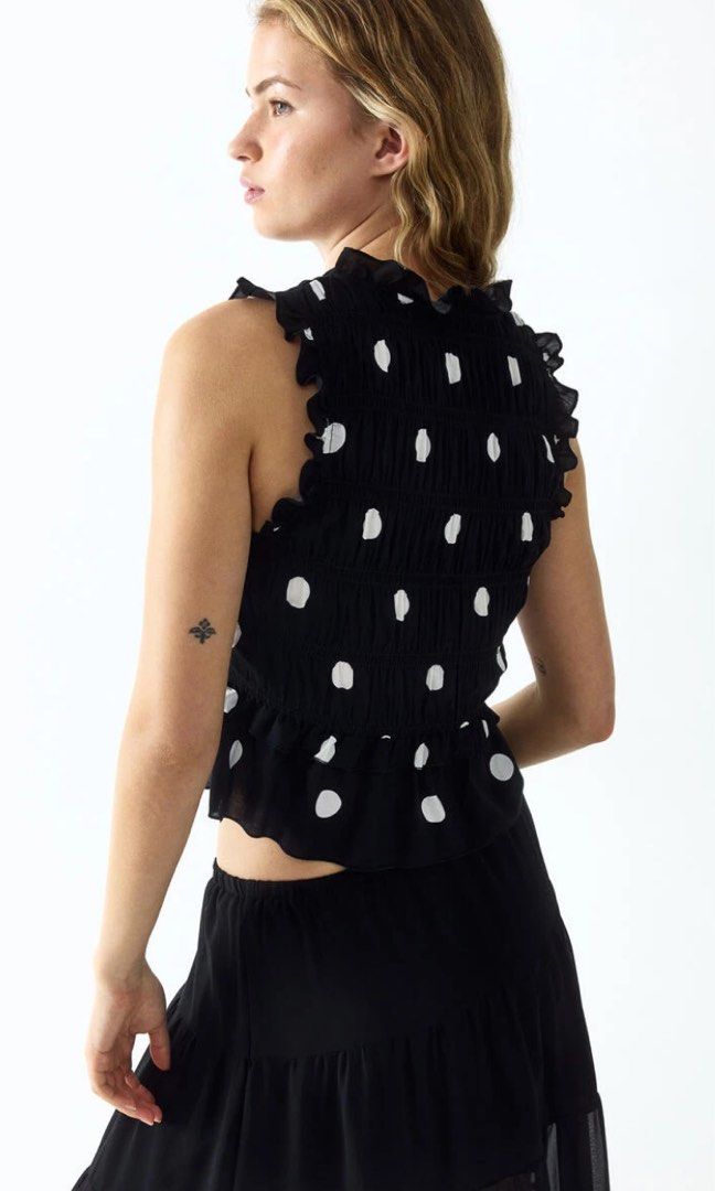 Black Polka Dot Smocked Ruffle Crop Top (Category: Sleeveless) located in Davao. Submitted by akushhla (Listing ID 1462314773, Image 3). Description: BRAND NEW dm for actual photos ! .