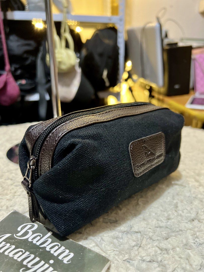 Black Pouch for Men (Category: Belt bags, Clutches and Pouches) located in Rizal. Submitted by babamamanyingonlineshop (Listing ID 1462275682, Image 3). Description: .